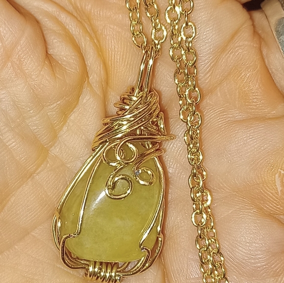 Jewelry - Picture 9 of 10